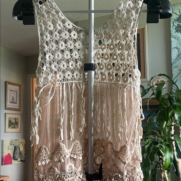 Deb Women's Beige Crochet Fringe Blouse - Picture 5 of 7